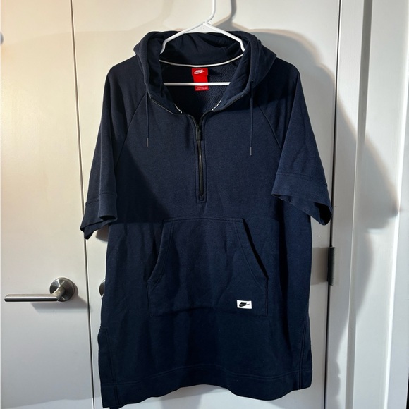 Nike - Picture 1 of 4